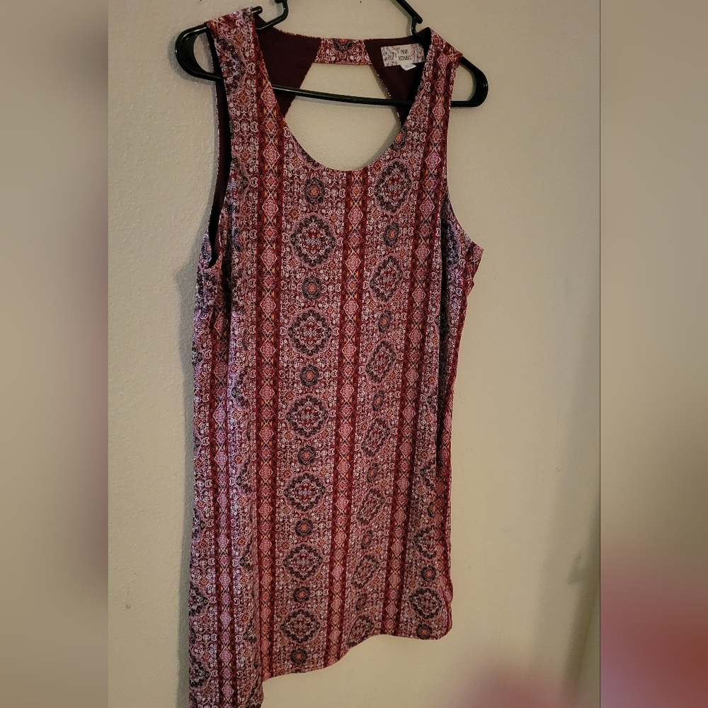 NWOT! SLEEVELESS DRESS - Picture 2 of 5